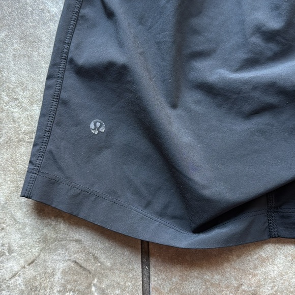 Lululemon Mens Running Yoga Shorts 7” - Picture 5 of 6